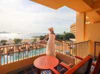 Dusit Thani Pattaya ที่พักสวยริมหาเพัทยา