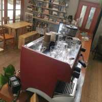 Hence Coffee & Eatery คาเฟ่น่ารักย่านสนามบินน้ำ