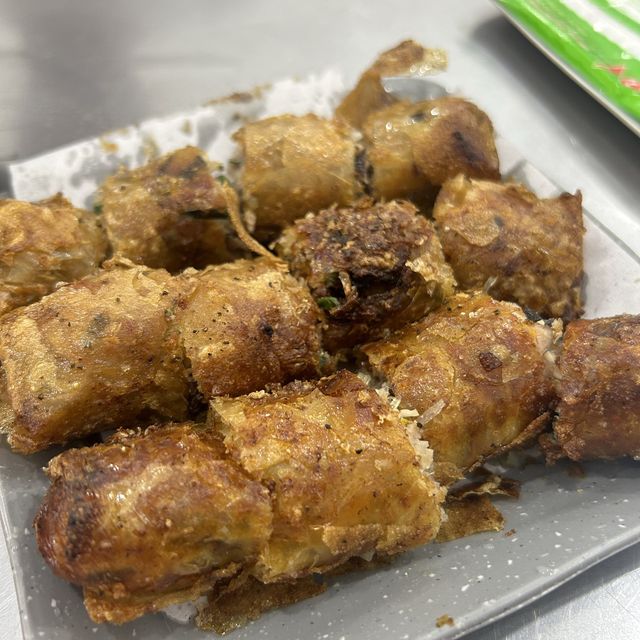 在胡志明市吃到道地的河內烤肉榨粉