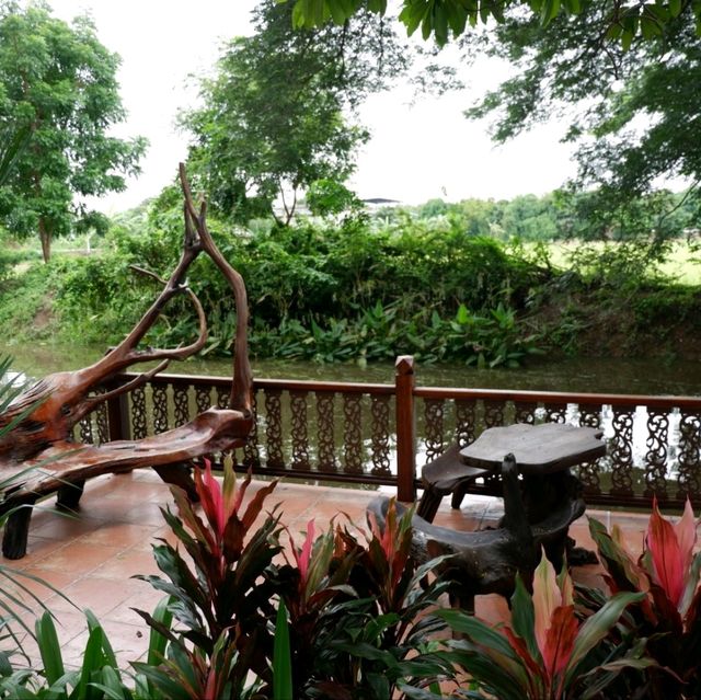 🧱✨️ Nami Salaya คาเฟ่เรือนไทย✨️🧱