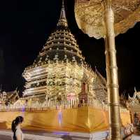 💛 Peaceful Temple in the Mountains