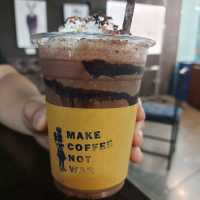 ดื่มกาแฟชิลๆ ที่ร้าน "F.A.C.T"☕️