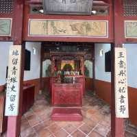 一級古蹟：五妃廟