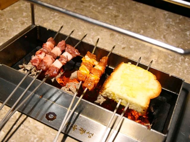 연길에서만 맛볼 수 있는 백옥뀀성 白玉串城 의 양꼬치