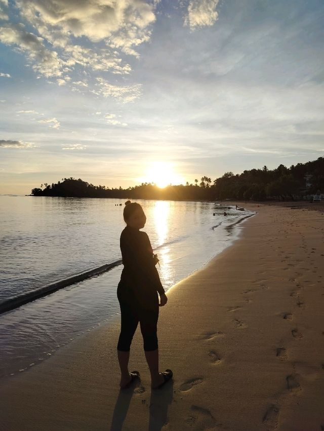 Sunrise at Cagwait Beach 