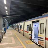 雙溪武洛的地鐵站與火車站 🚇🚄