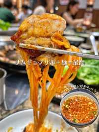【韓国旅行】三拍子揃ってます‼️地元の人で賑わうサムギョプサル🐷