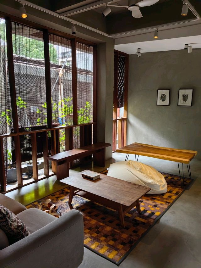 The Most Beautiful Hostel in Bangkok