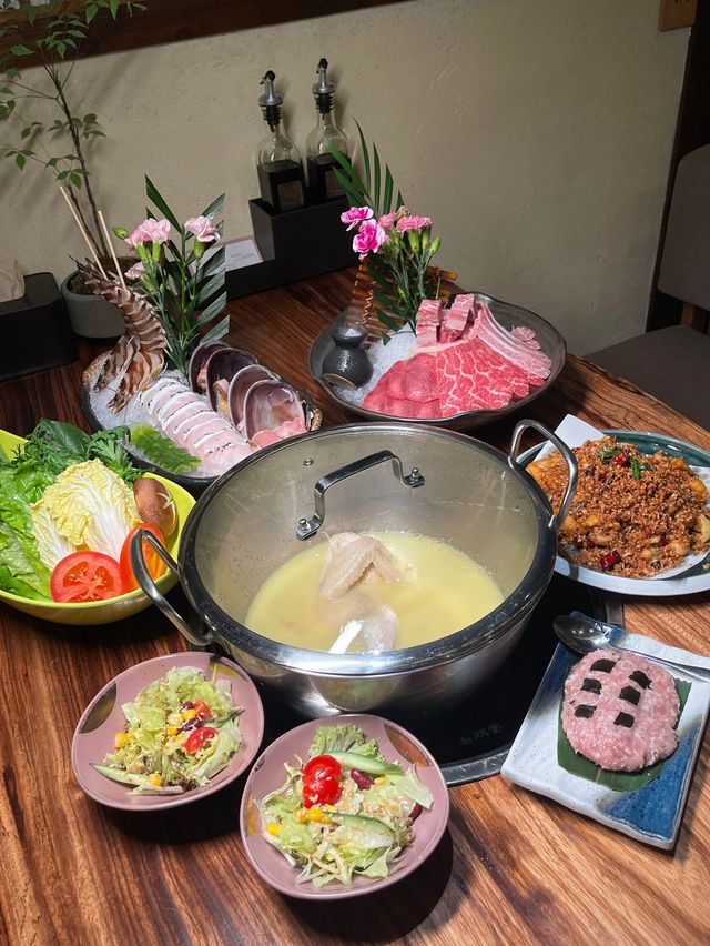 黑珍珠入圍餐廳  #招牌花膠雞湯鍋