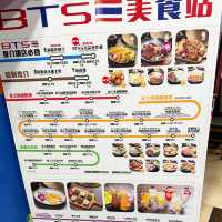 好友歡聚食返餐！