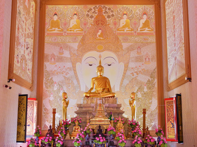 【タイ・バンコク】桃色に包まれた珠玉の寺院🍑