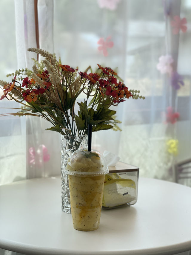 หัวแหลมคาเฟ่ 🫶🏼🥤💦