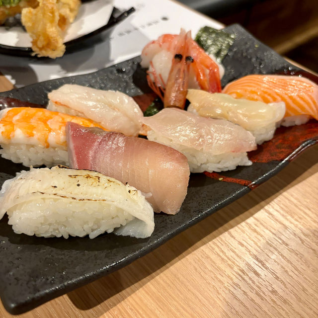 【大阪・宗右衛門町】寿司や天ぷらなど和食のオーダーバイキング「生産者直営 海鮮居酒屋 Rikusui」