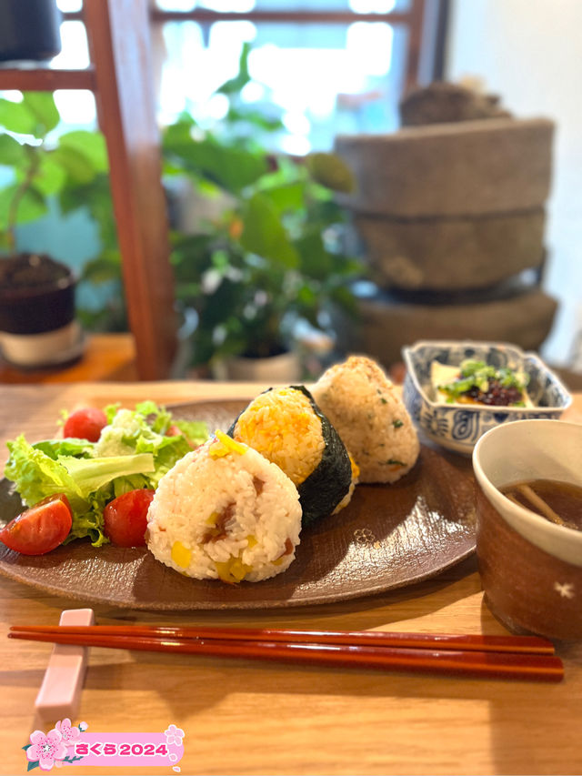 【福岡カフェ】お米屋さんをリノベーション♪趣あるおにぎり屋さん🍙