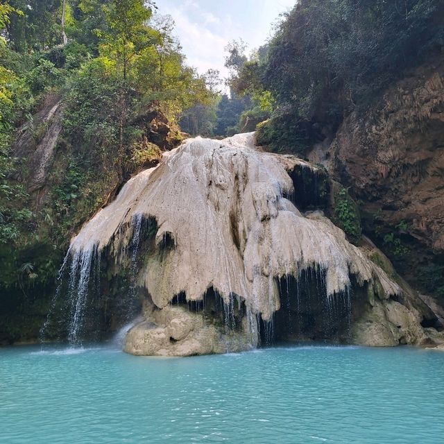 น้ำตกก้อหลวง Koh Luang waterfall
