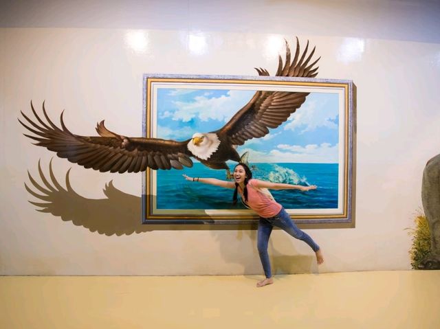 ถ่ายรูปเฮฮา..Art in Paradise 