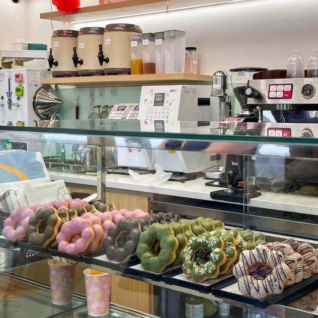 KUTE DONUTS KUTE DONUTS