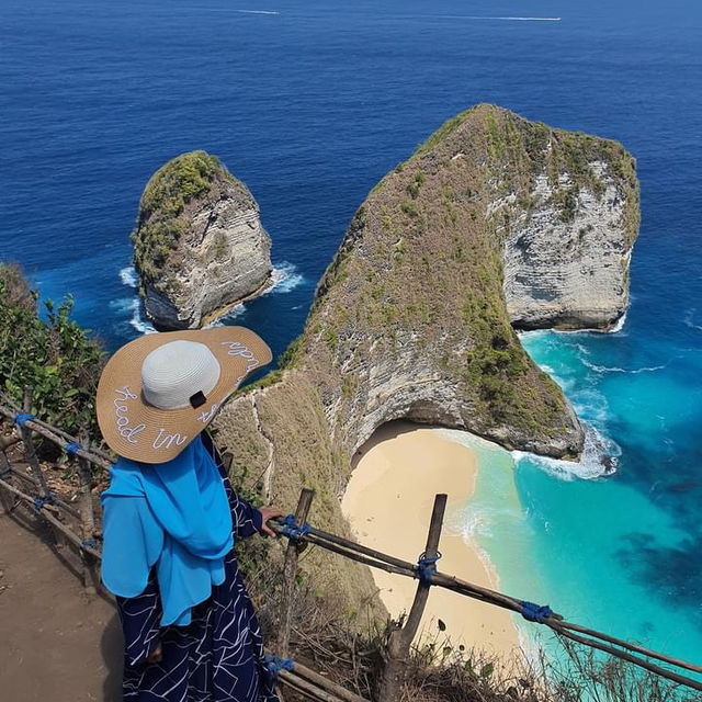 Paradise Found: Kelingking Beach, Nusa Penida's Hidden Gem