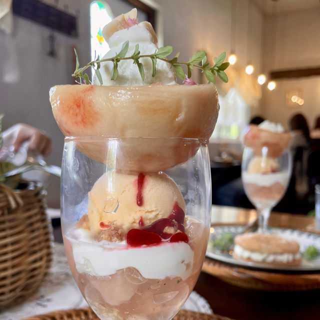 【福岡カフェ】今年も始まった桃パフェ🍑