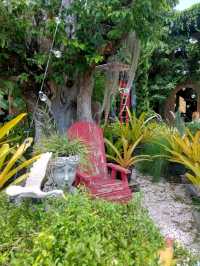 Café Laura Bar & Restaurant คาเฟ่สวยสไตล์อังกฤษ