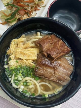 久米島機場美味的沖繩麵