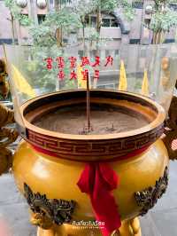 วัดที่อยู่ด้านหน้าของทางขึ้นเขา XiangShan