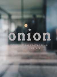 首爾必訪咖啡廳｜Onion 聖水店：工業風與廢墟美學的完美結合
