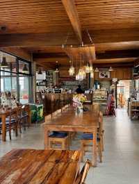  📍 ไพนี่ บิสโทร คาเฟ่ The Piney Bistro Cafe