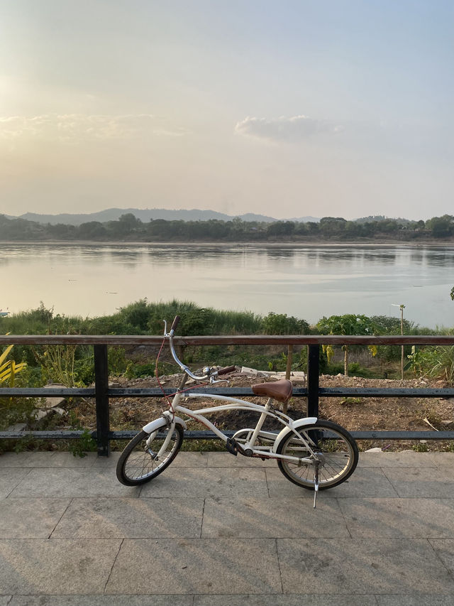 ปั่นจักรยานริมโขงเชียงคาน | จ.เลย 🚲🏡⛰️🌦️