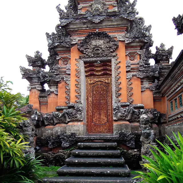 Ubud: Bali’s Cultural Heartbeat and Hidden Oasis