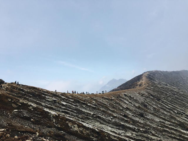 Mind-blown to visit Kawah Ijen 🌋