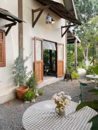 คาเฟ่ลพบุรี 🪴สวนบ้านใน หัวใจบ้านนอก