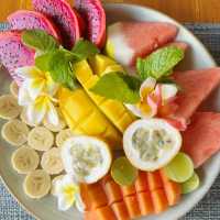 Gardens, Pool and fruit bowls