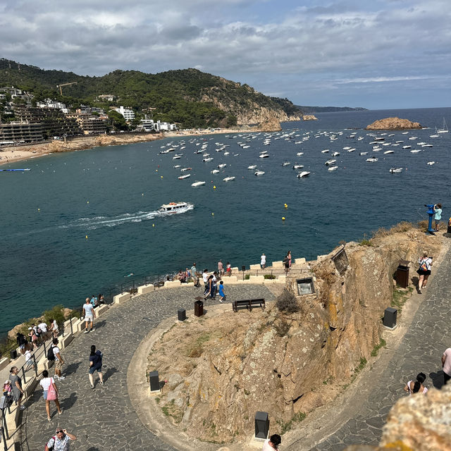 Tossa De Mar — 看蔚藍大海、遊中世紀碉堡，那是我嚮往的地方