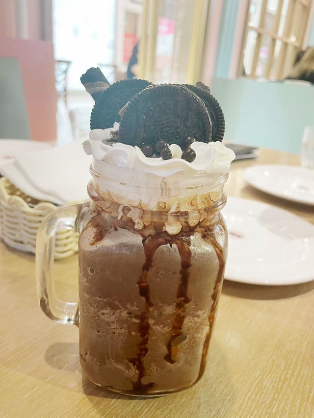 【香港🇭🇰 尖沙咀】ハニートーストが人気🥰オシャレカフェ