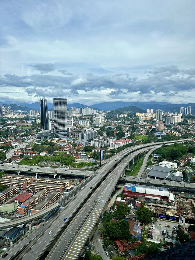 Exploring the Heart of KLCC in Kuala Lumpur 🏙️