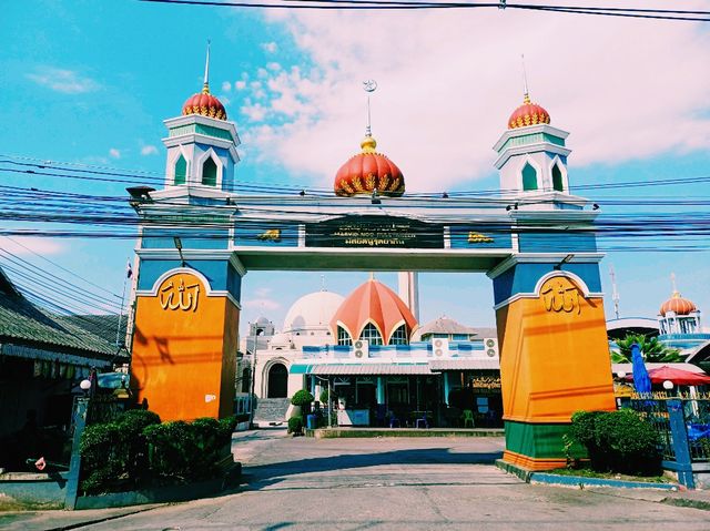 【芭提雅景點】Masjid Nurul Yaqeen大清真寺，體驗當地人文情懷，拍照📸打卡好去處