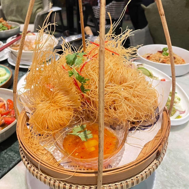 Lunch buffet  จุใจ 6 ใบแดง 