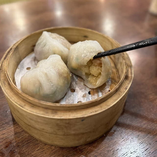 老香港復古裝潢．嘆港式一盅兩件