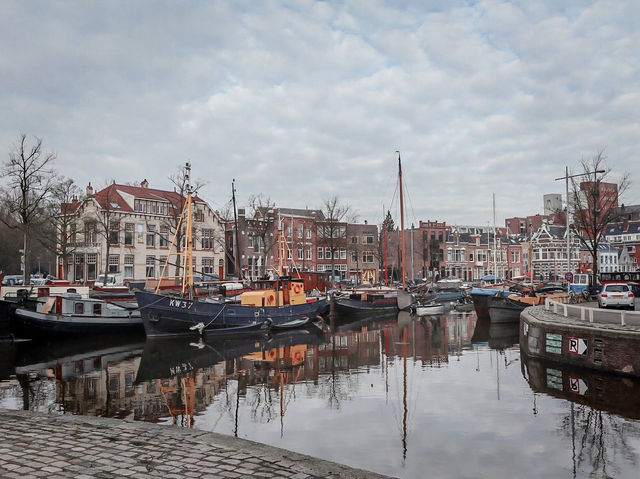 荷蘭🇳🇱 ｜格羅寧根｜彩色小屋🏘️  小型遊艇碼頭🚤