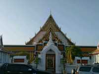 มาพ่อมาเดิน..ย่านเสาชิงช้า