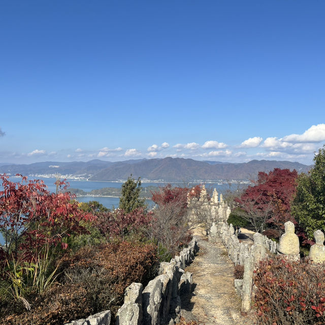 【広島県】因島の白滝山展望台で楽しむ紅葉と瀬戸内の絶景