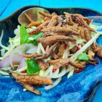 คาเฟ่ร้านอาหาร ริมชายหาด ติดทะเลศรีราชา