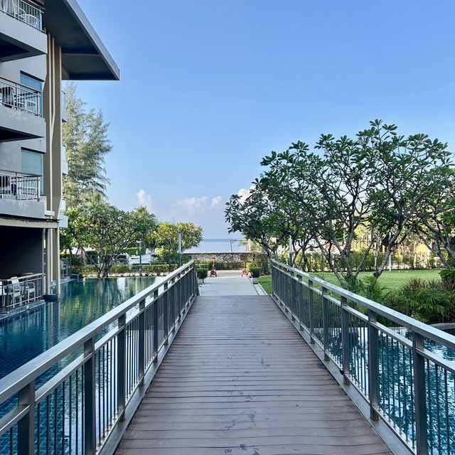 ที่พักติดทะเลมีหาดส่วนตัว หาดเจ้าหลาว