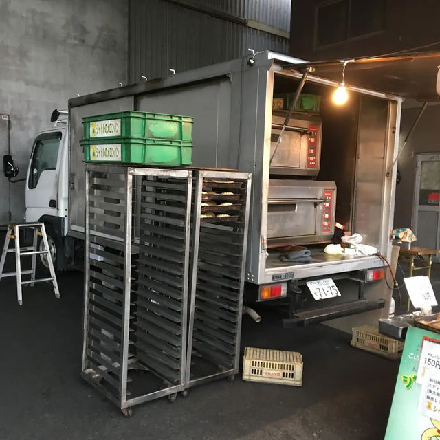 【日本・大阪🇯🇵】週に一回だけ現れるメロンパン🍈🍞
