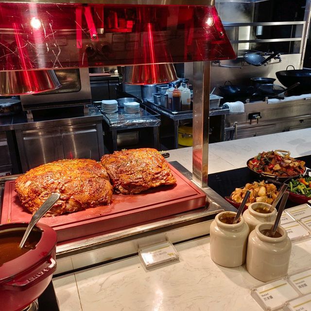 台北寒舍艾美酒店，探索廚房假日午餐