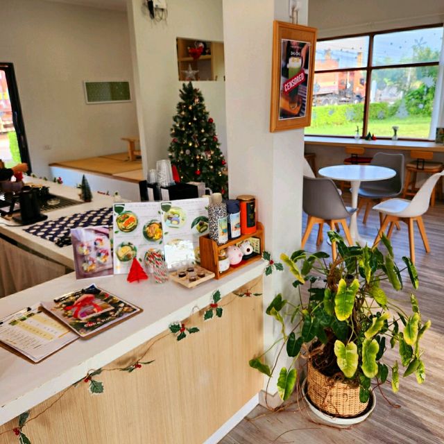 whY Tea Cafe Suratthani