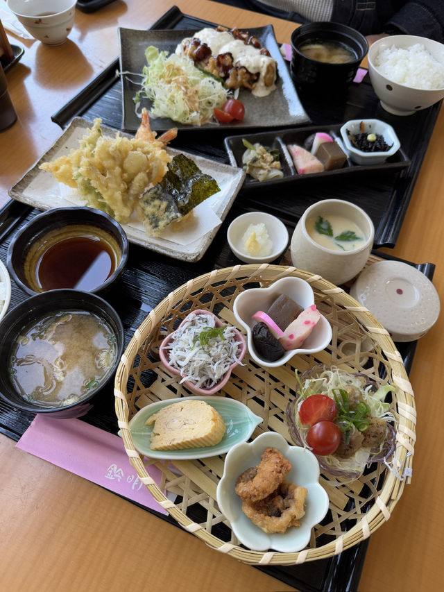 【和歌山観光】 特産品の山椒を使用した地元食堂