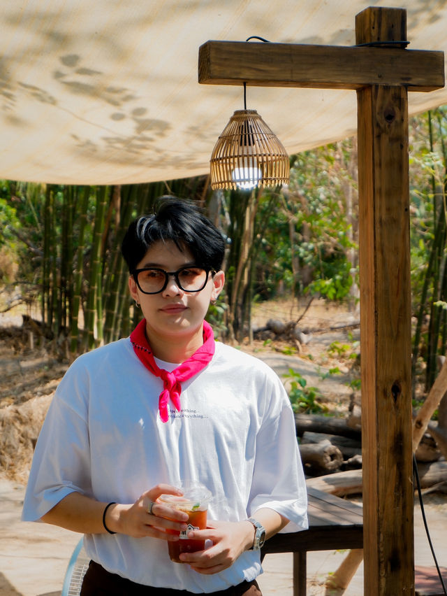 คาเฟ่ ริมเขา - เขาเขียว บางพระ ชลบุรี