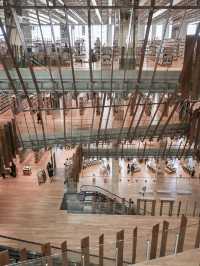 【富山】美しい！ガラス美術館と図書館